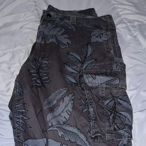 Lot of two men’s summer cargo shorts GAP size 38 XL